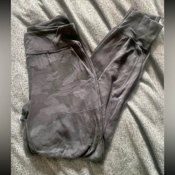 Lululemon Align Jogger Camo - Picture 2 of 3